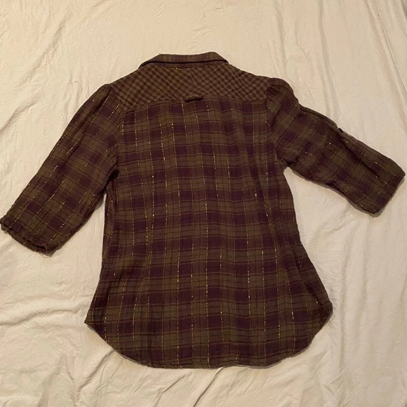Julie Jewels - Button Down - Size M - Picture 4 of 4